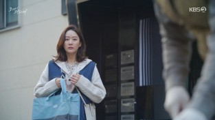 KBS2 '오케이 광자매' 속 전혜빈의 포근한 일상룩, 아우터 정보는?